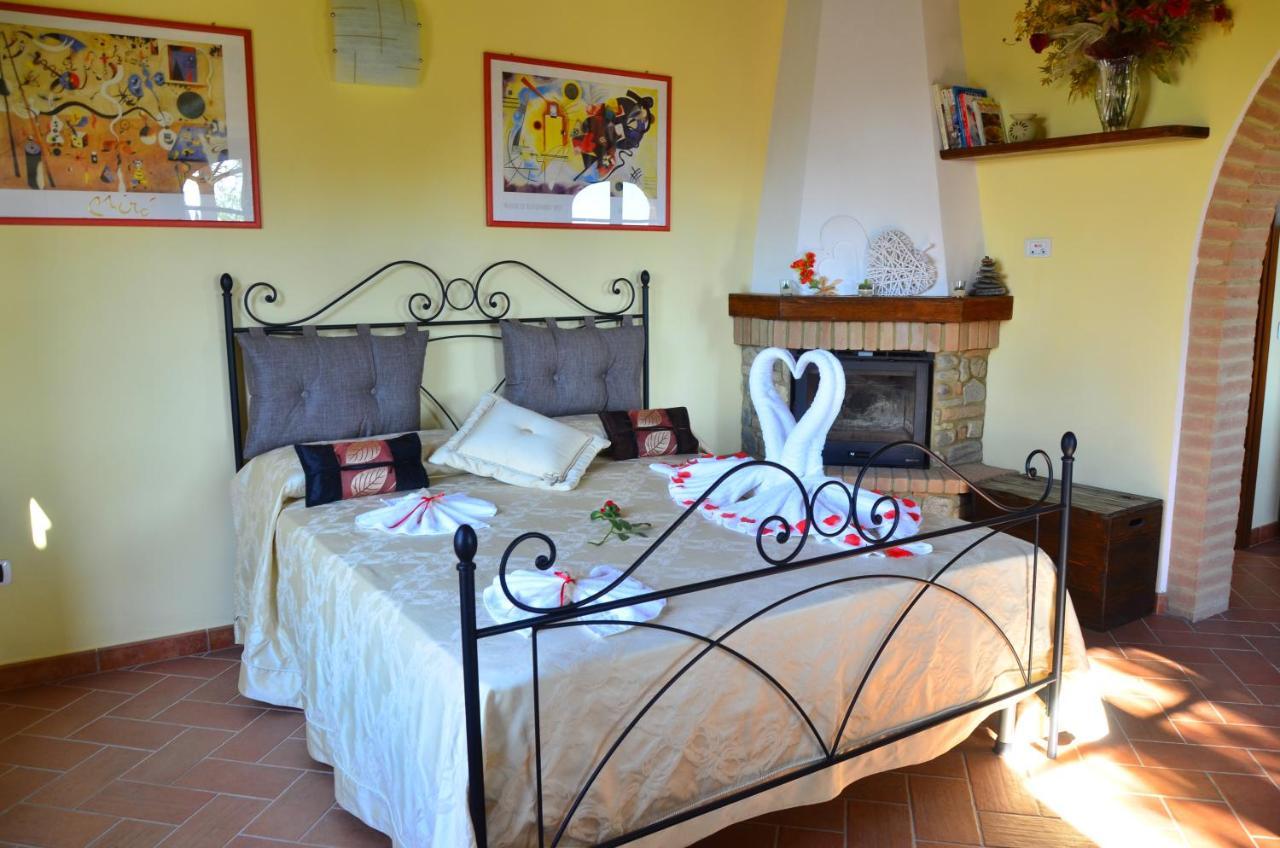 Agriturismo L'Impero Santa Luce Exterior photo